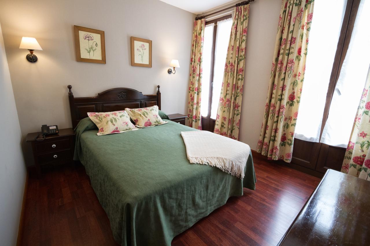 Hotel El Repelao โกบาดองกา ภายนอก รูปภาพ