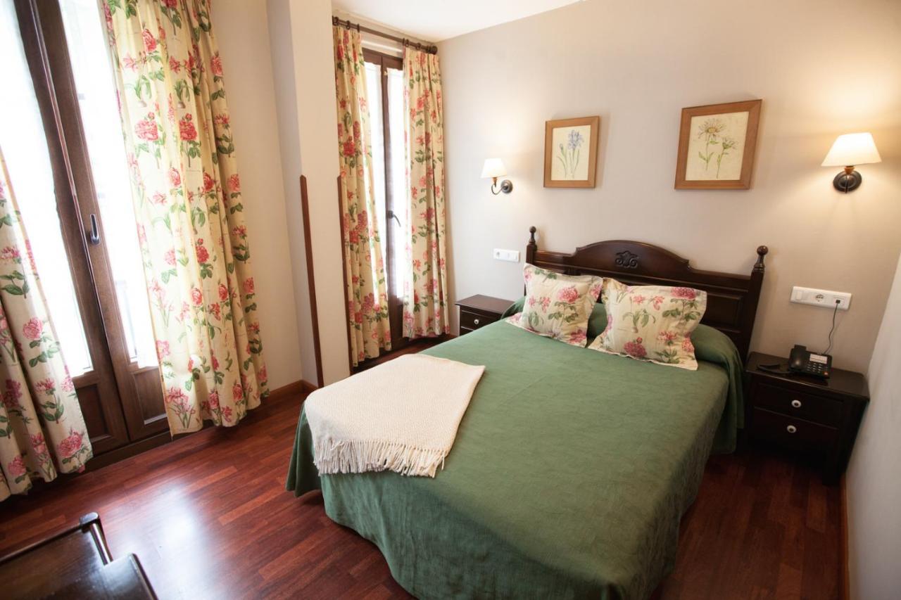 Hotel El Repelao โกบาดองกา ภายนอก รูปภาพ